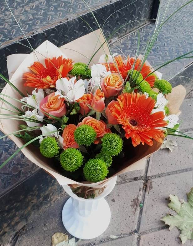 Букет цветов из: Герберы, Хризантемы, Альстромерии и Розы в Воронежской