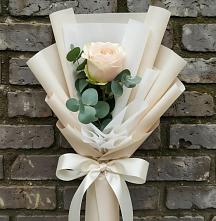 Букет цветов из:  Розы в Воронежской