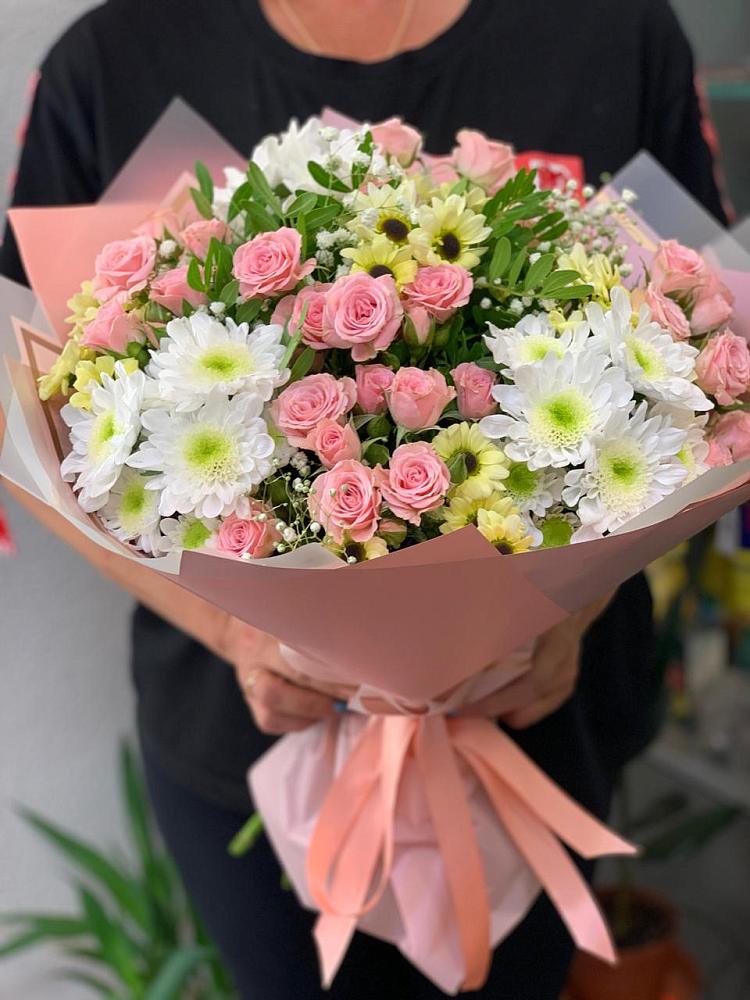 Букет цветов из: Розы и Хризантемы в Воронежской