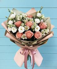 Букет цветов из:  Розы, Альстромерии и Лизиантусы в Воронежской