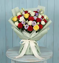 Букет цветов из:  Розы в Воронежской