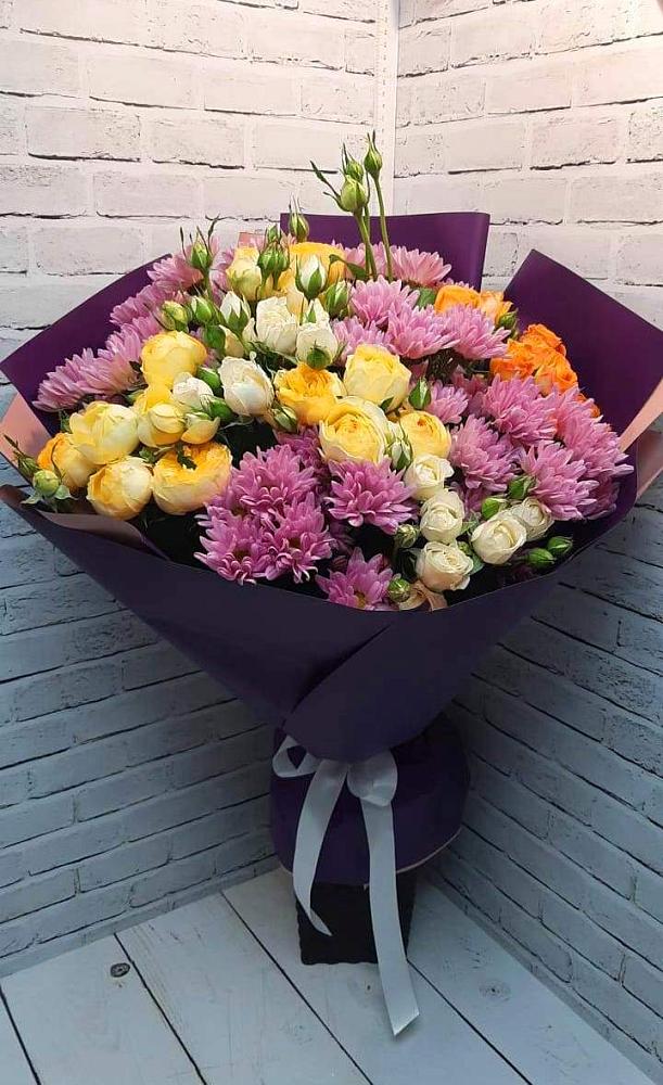 Букет цветов из: Хризантемы и Розы в Воронежской