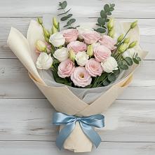 Букет цветов из:  Лизиантусы в Воронежской