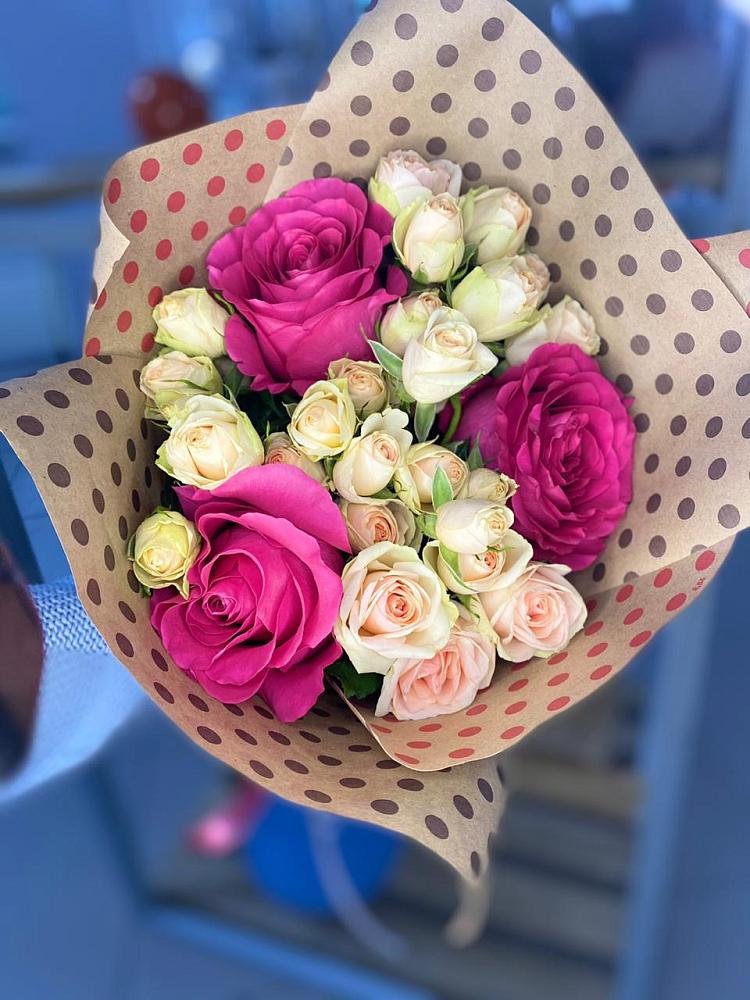 Букет цветов из: Розы в Воронежской