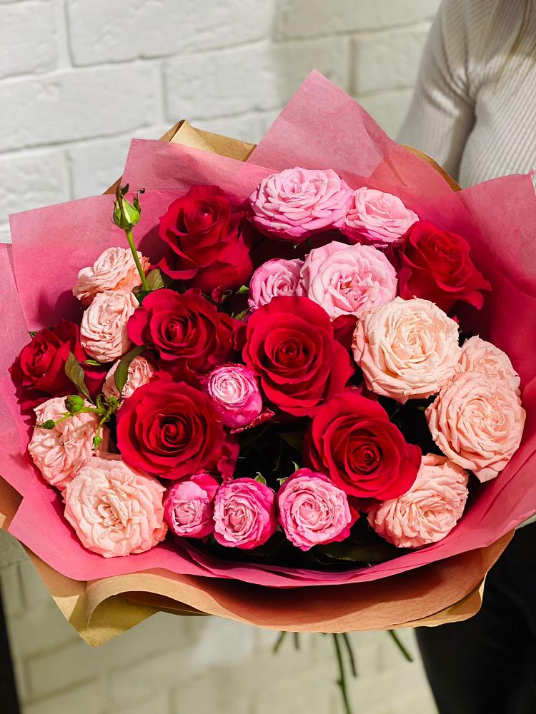 Букет цветов из: Розы в Воронежской