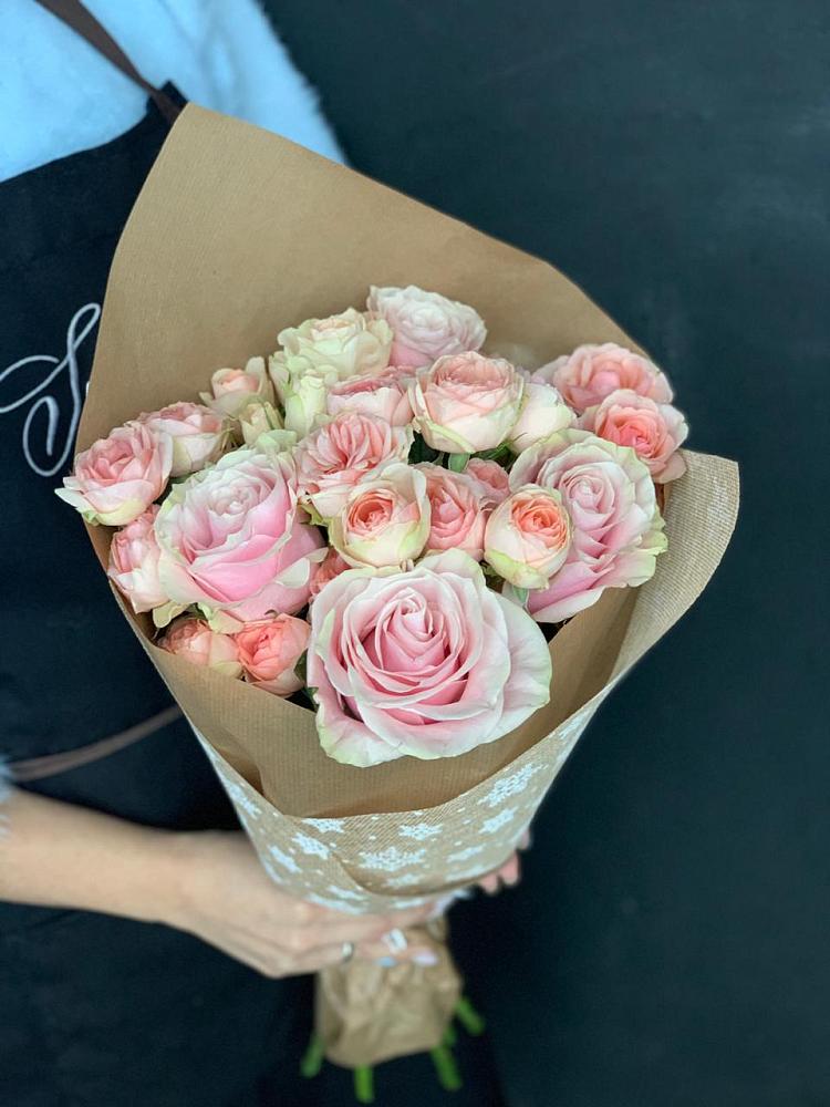 Букет цветов из: Хризантемы и Розы в Воронежской