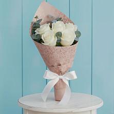 Букет цветов из:  Розы в Воронежской