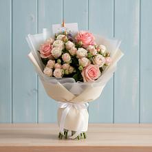 Букет цветов из:  Розы в Воронежской