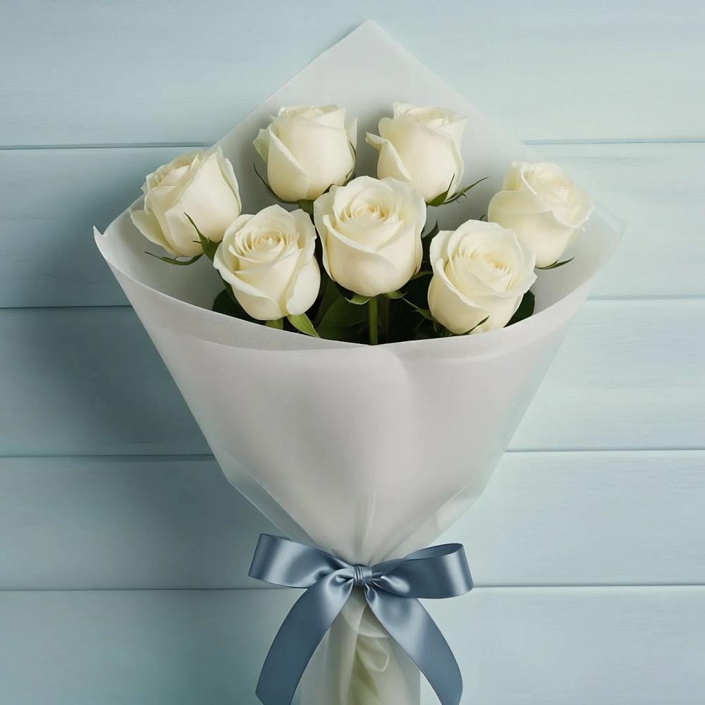 Букет 7 Белых роз Эдлесс Лав в Воронежской